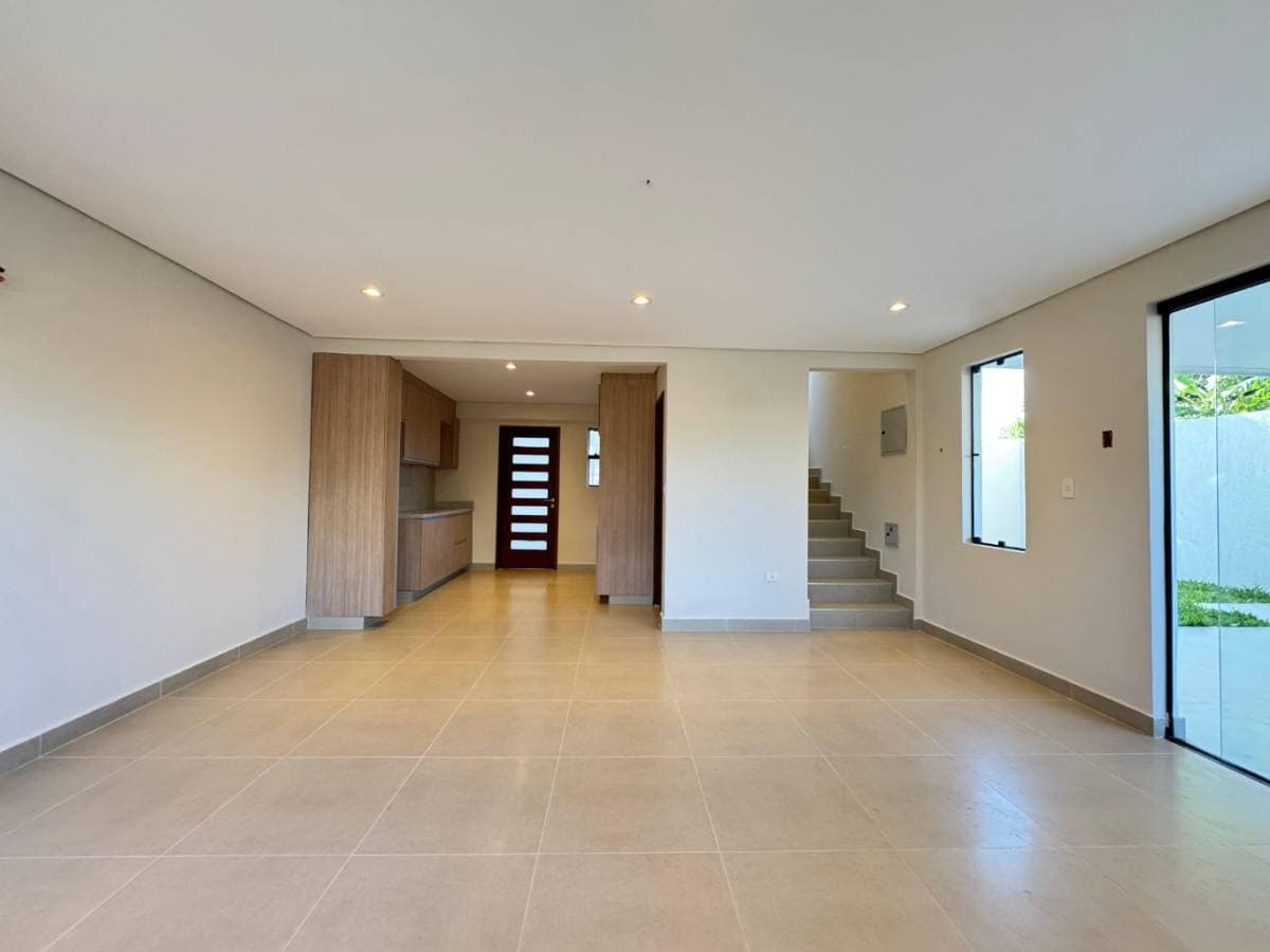 Duplex a estrenar en Luque - 4to barrio, foto 4