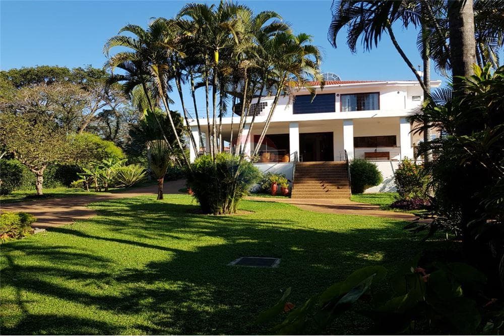 Residencia - Alquiler - San Lorenzo, Paraguay, Lujo!