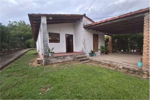 Casa-Venta-Lionel Lara y Nestor Romero, Loma Pytá, Asunción