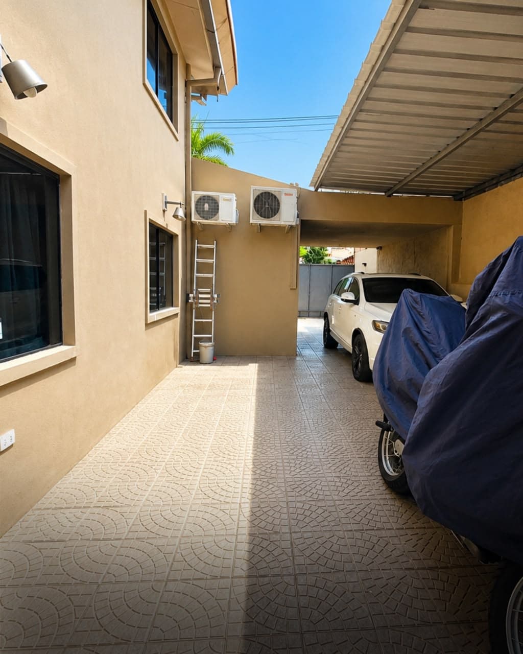 Casa En Alquiler - Barrio Cañada Del Ybyray, foto 2