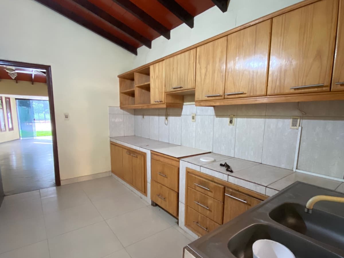 Casa en Luque ykua duré, foto 5