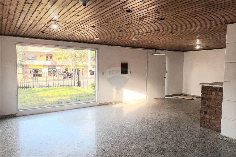 Salon comercial en vista alegre sobre avda fernando, foto 3