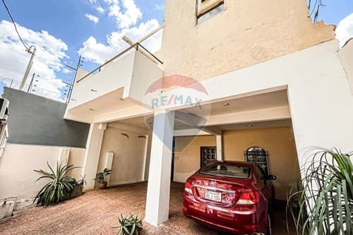 Casa-Venta-PY Asunción Salvador del Mundo Av Eloy Páez c/ Santísima Trinidad, foto 2
