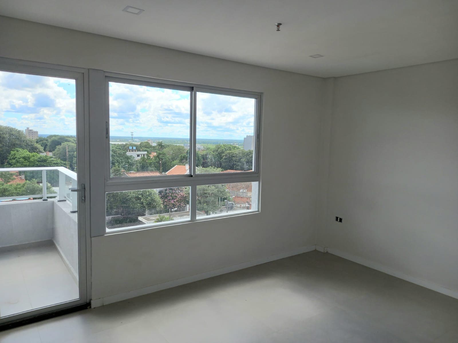 Departamento de 2 habitaciones. Barrio Jara. Cod rr, foto 3