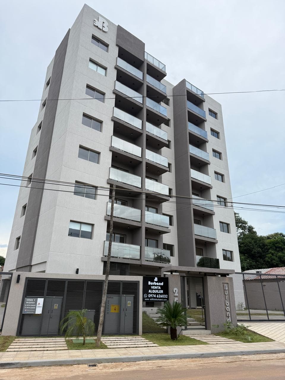 Alquilo departamento de dos dormitorios en el edificio burban Luque