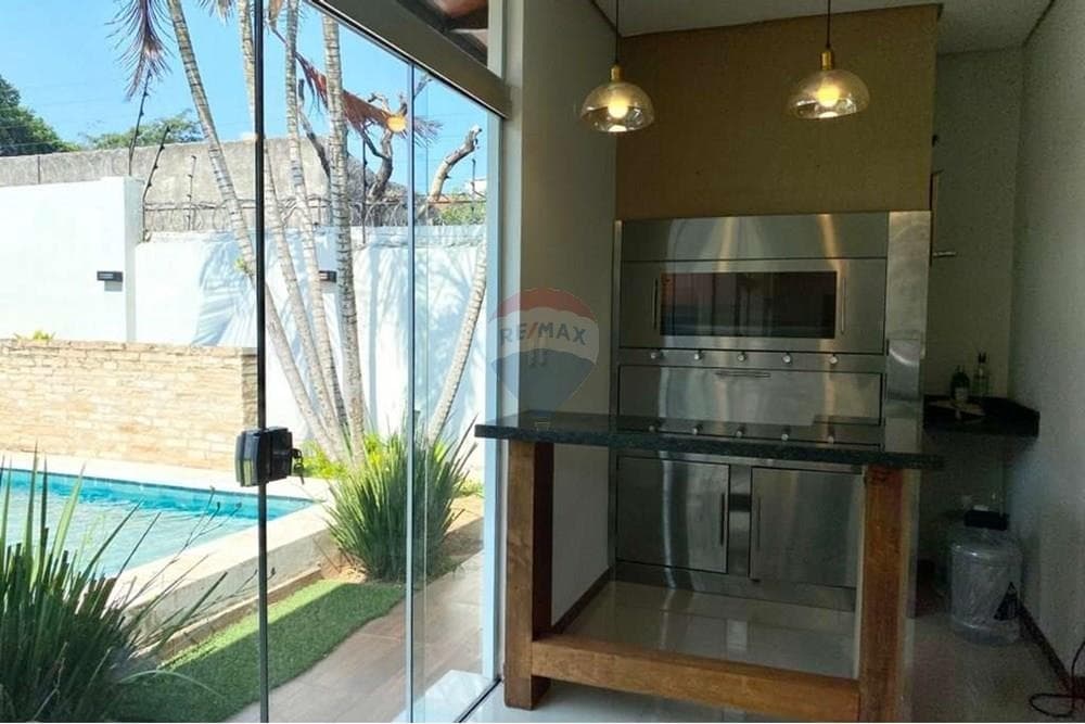 Moderna casa semi amoblada en alquiler - Luque — foto 5