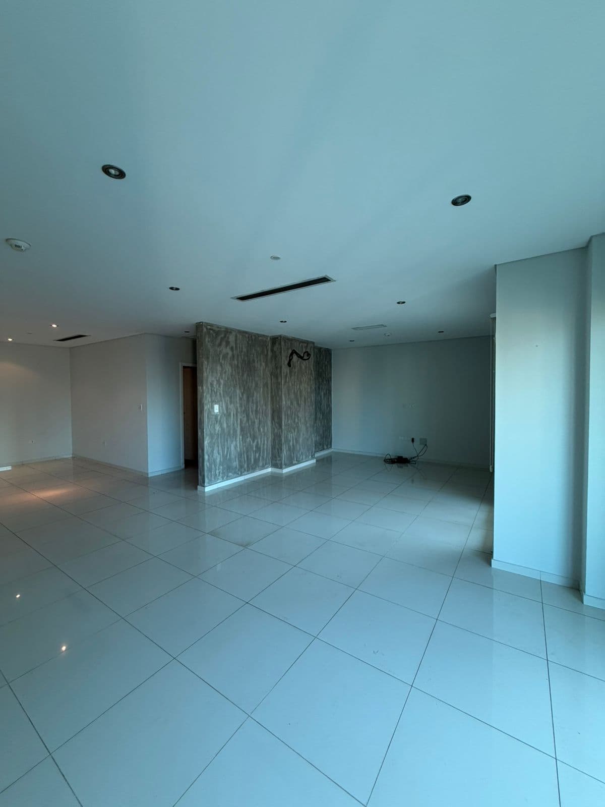 3.100 usd - amplio dpto. - av. Sta teresa!
