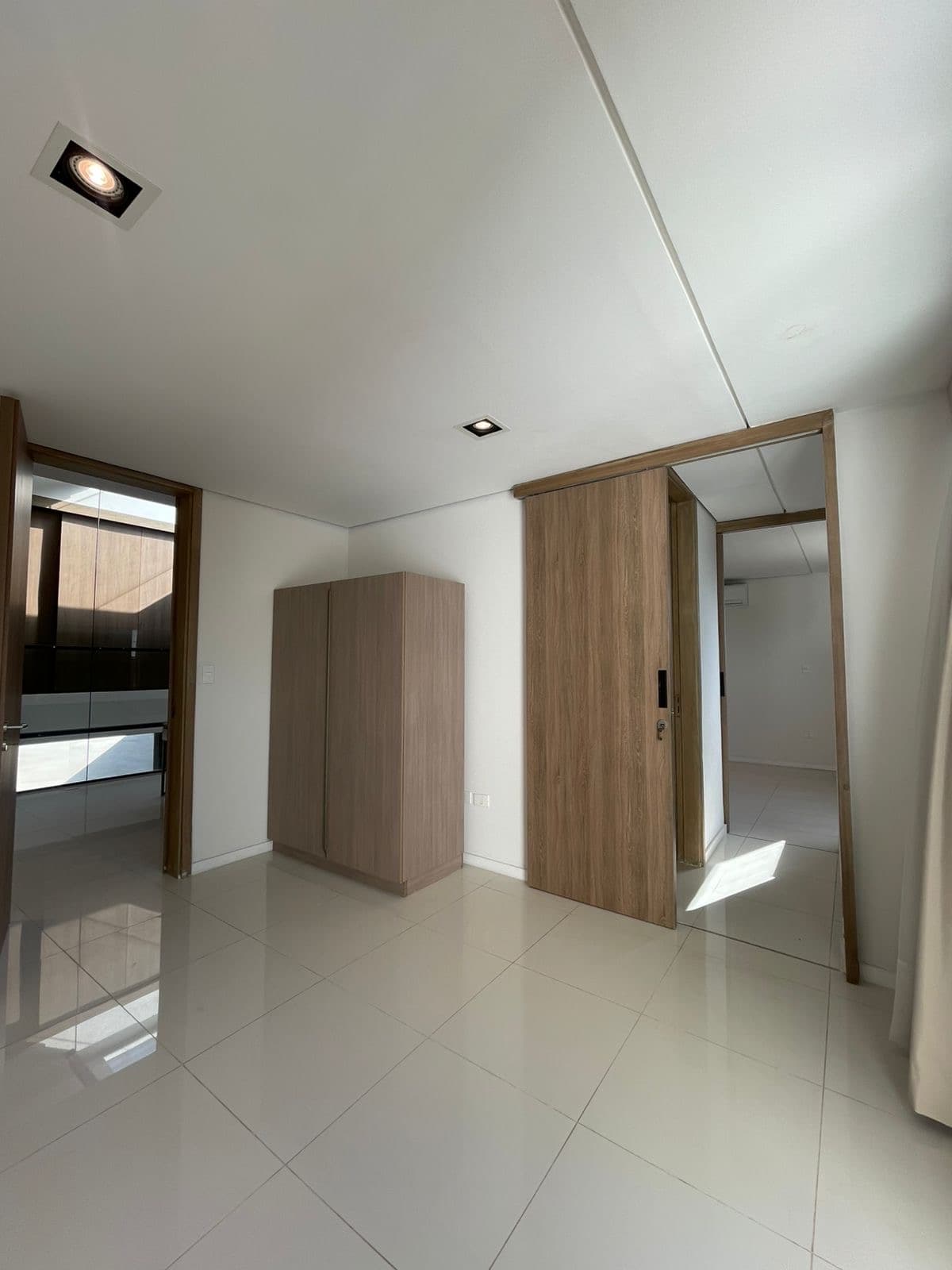 Barrio mburucuya, en alquiler, duplex de 3 dormitorios, foto 5