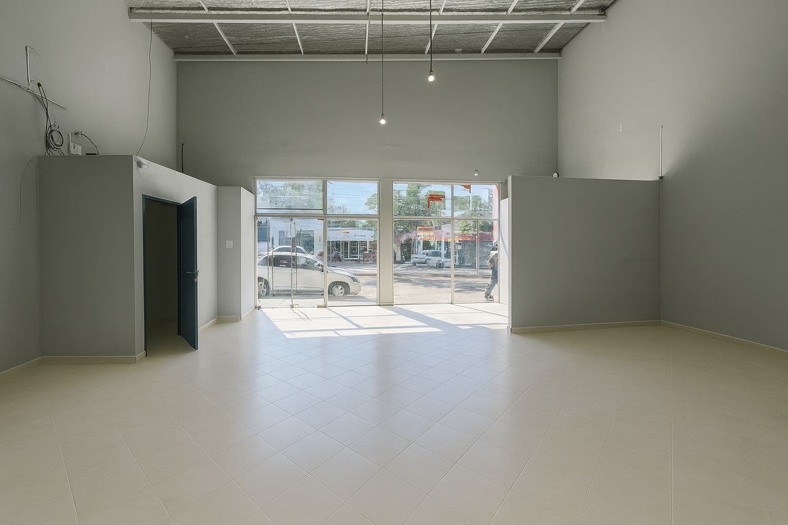 Alquilo salon comercial