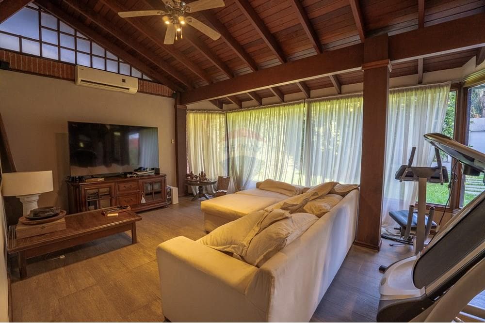 Residencia en Barrio Murucuyá, foto 4