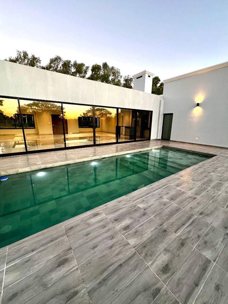 Residencia minimalista a estrenar en el barrio cerrado surubi´i, foto 2
