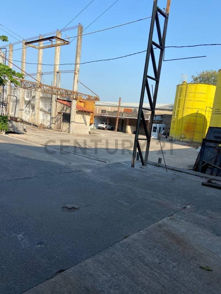 Importante propiedad con tinglado zona artigas, foto 5