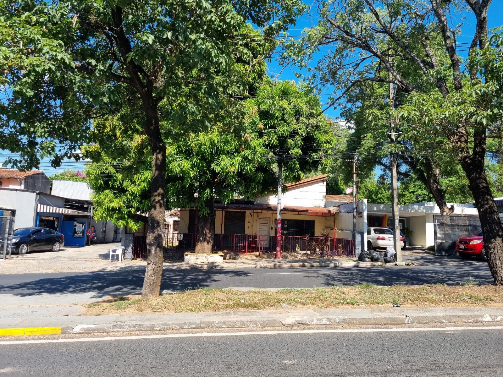 Terreno con vivienda a demoler zona u. Americana — foto 4