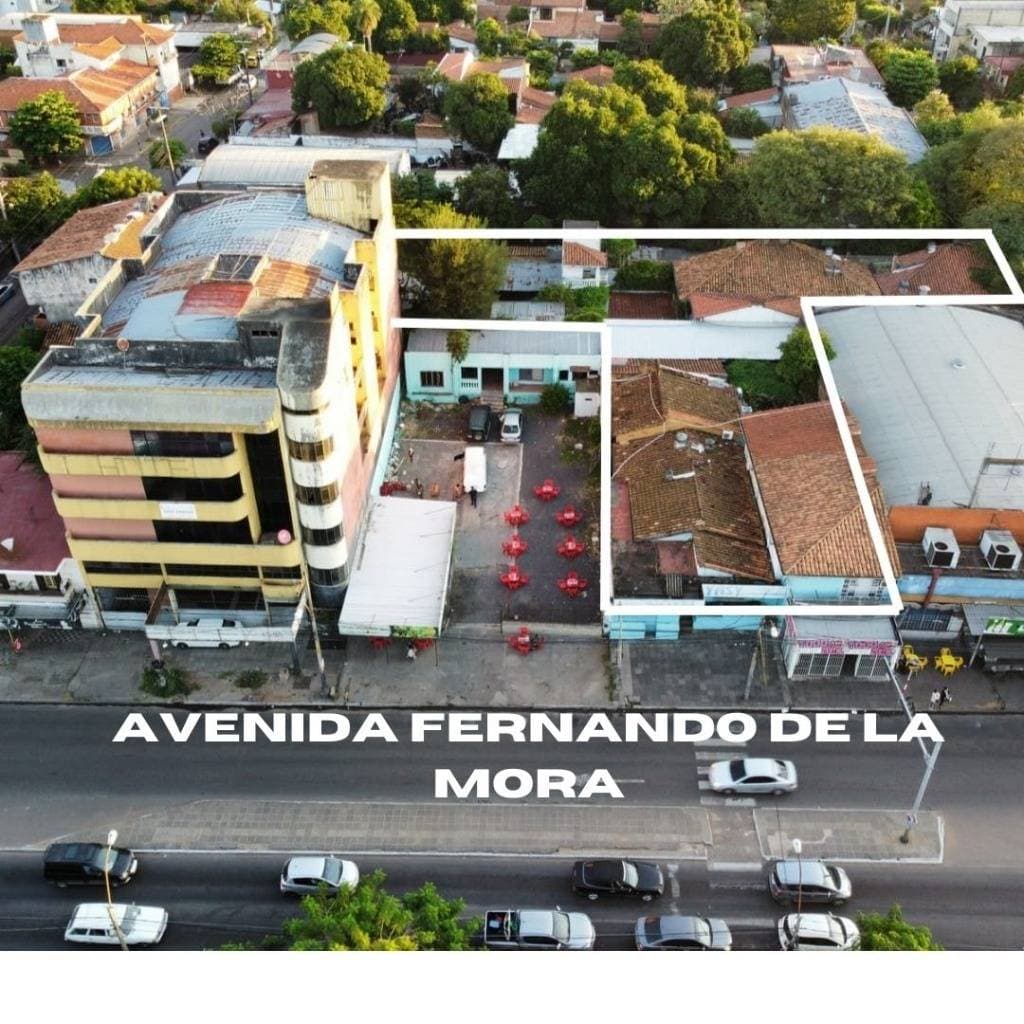 Terreno sobre avenida Fernando de la Mora, foto 1