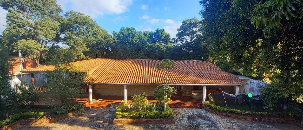 En venta propiedad de 1098 m2 en el centro de Lambare — foto 4