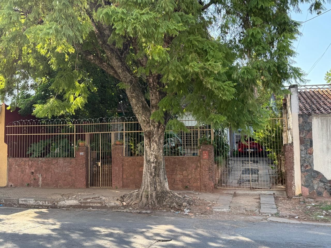 Vendo Casa Zona Salesianito - Asuncion