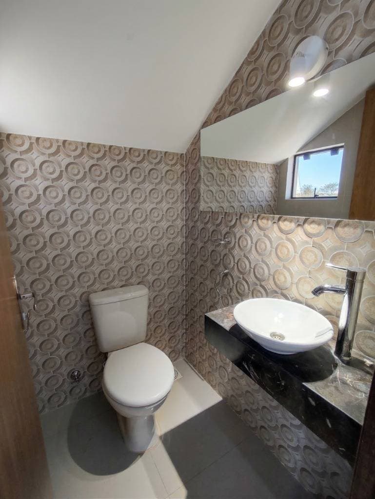 Dúplex de 4 habitaciones con piscina Fernando de la Mora Zona Norte, foto 4