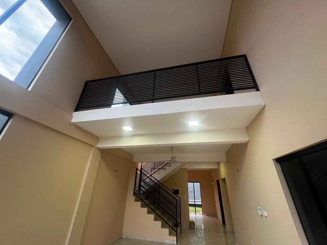 Dúplex de 4 dormitorios en Capiatá, foto 4