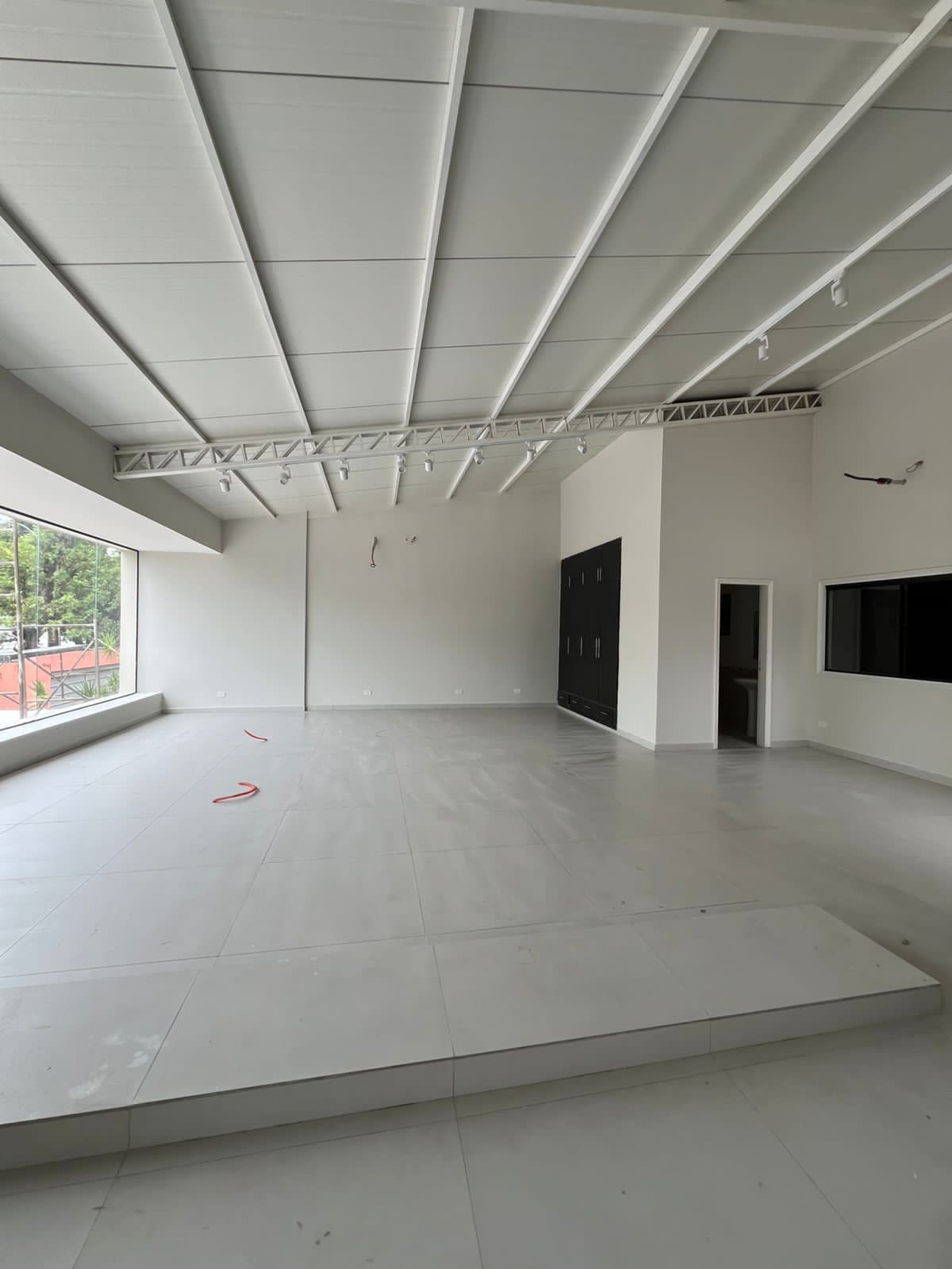 Depósito con oficinas – zona ips central, foto 2