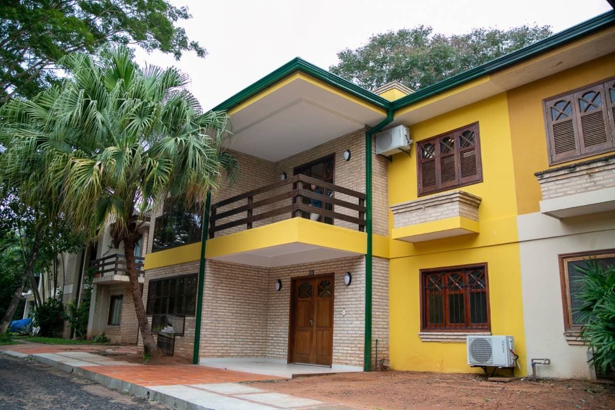 Vendo duplex en lambré, condominio las perlas