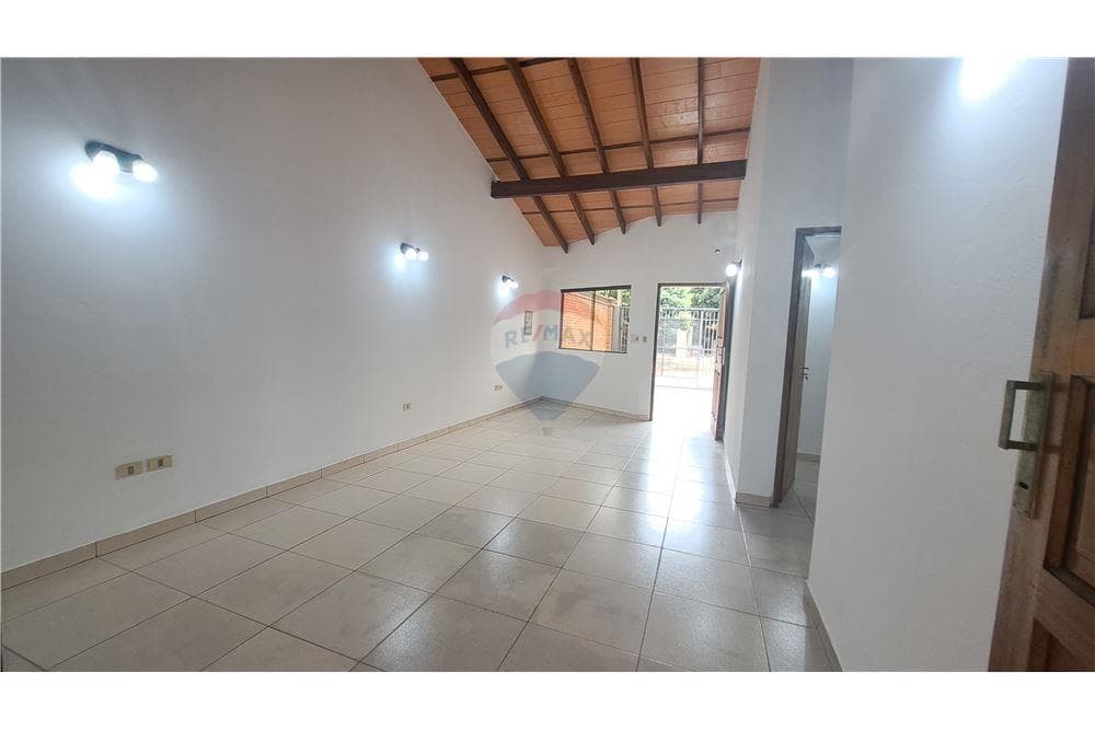 Hermoso chalet zona century plaza, foto 3