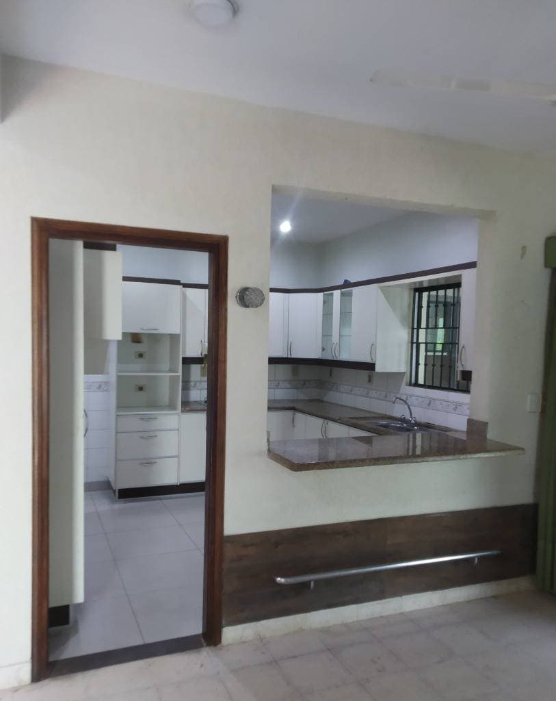 Casa de 2 Plantas en Barrio Valle Apua, foto 2