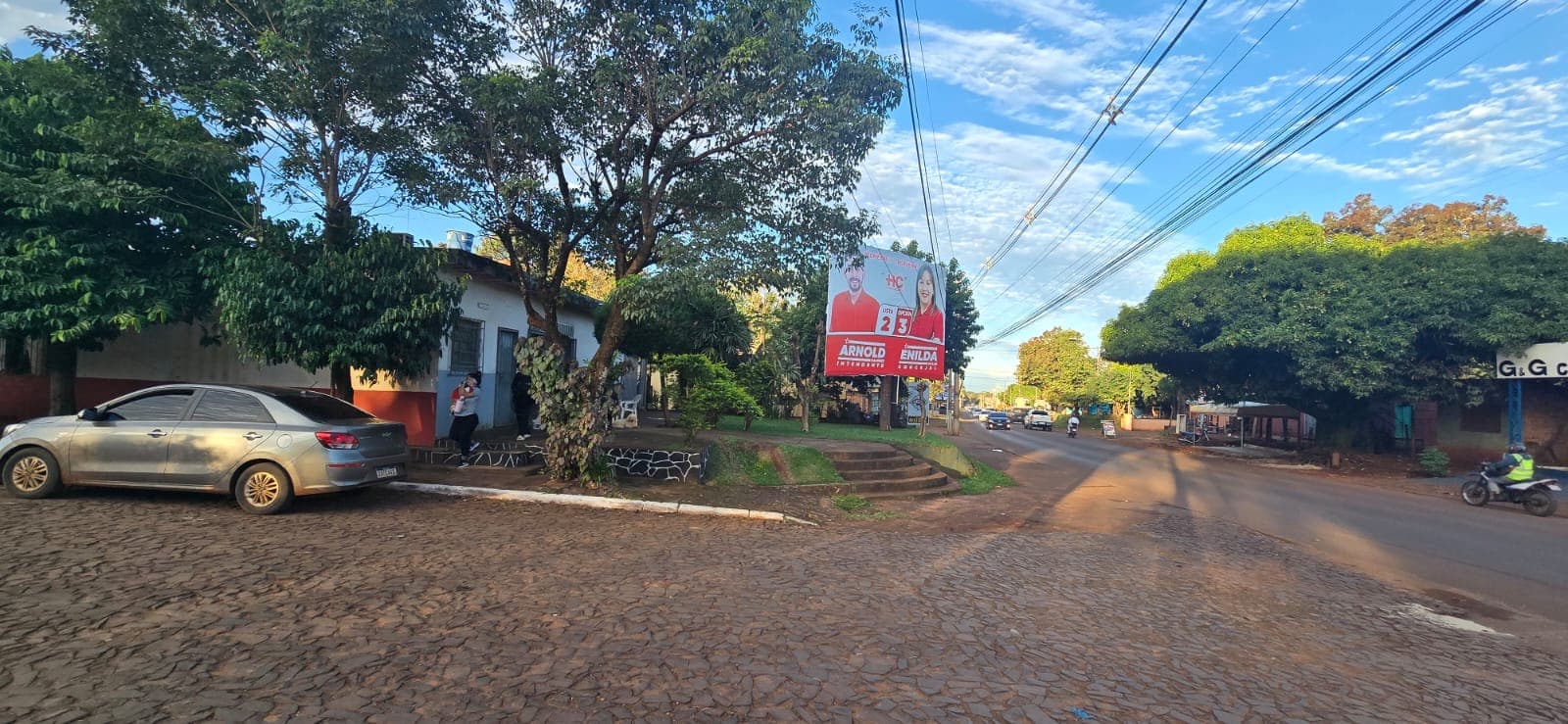 Casa en esquina en pdte franco, foto 2