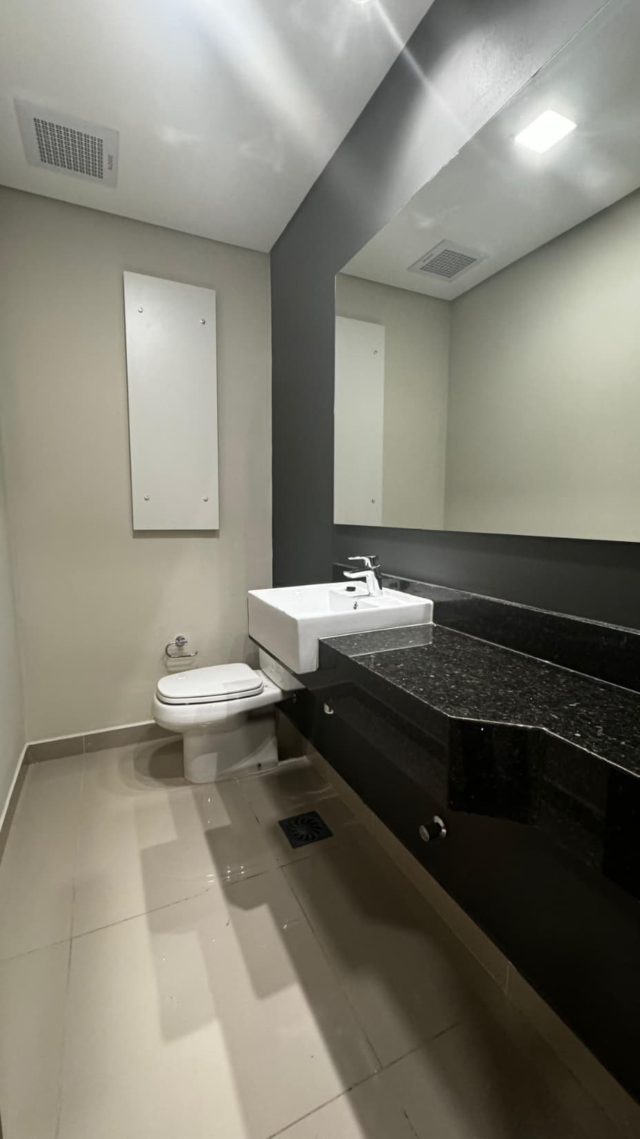 Departamento Semi Nuevo de 2 Habitaciones en Suite. Villa Morra — foto 3
