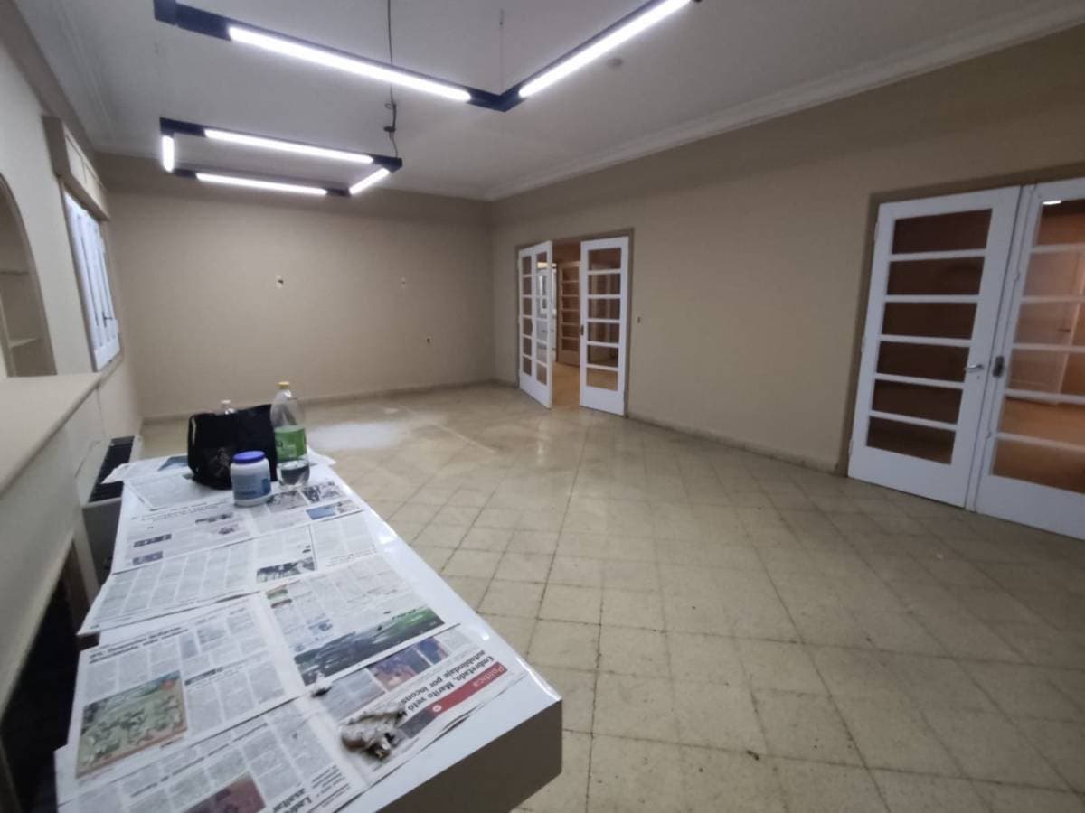 En alquiler - gran residencia para oficinas a pocos mts de av. Mariscal lopez — foto 5