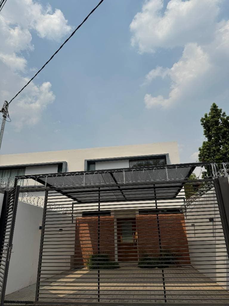 Alquilo duplex a estrenar en Luque- cuarto barrio