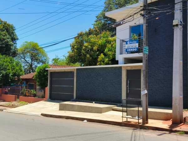 Hermosa Casa Domotizada En Ñemby Barrio Salinas — foto 2