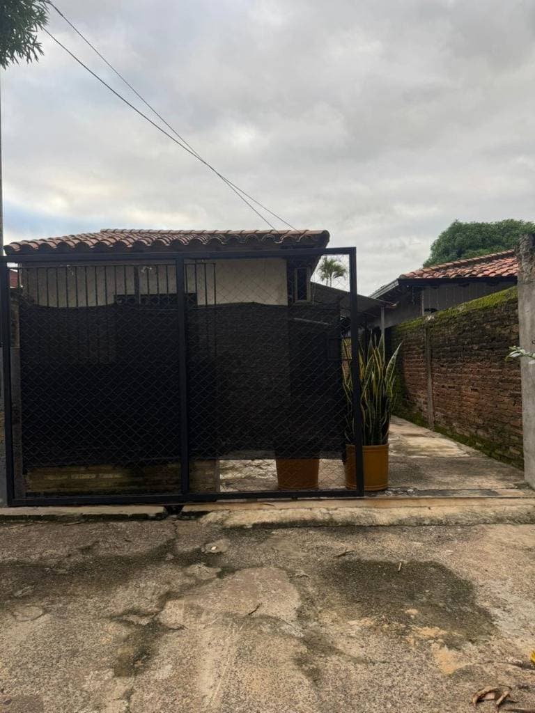 Casa en Venta 2 dormitorios - Luque, Central