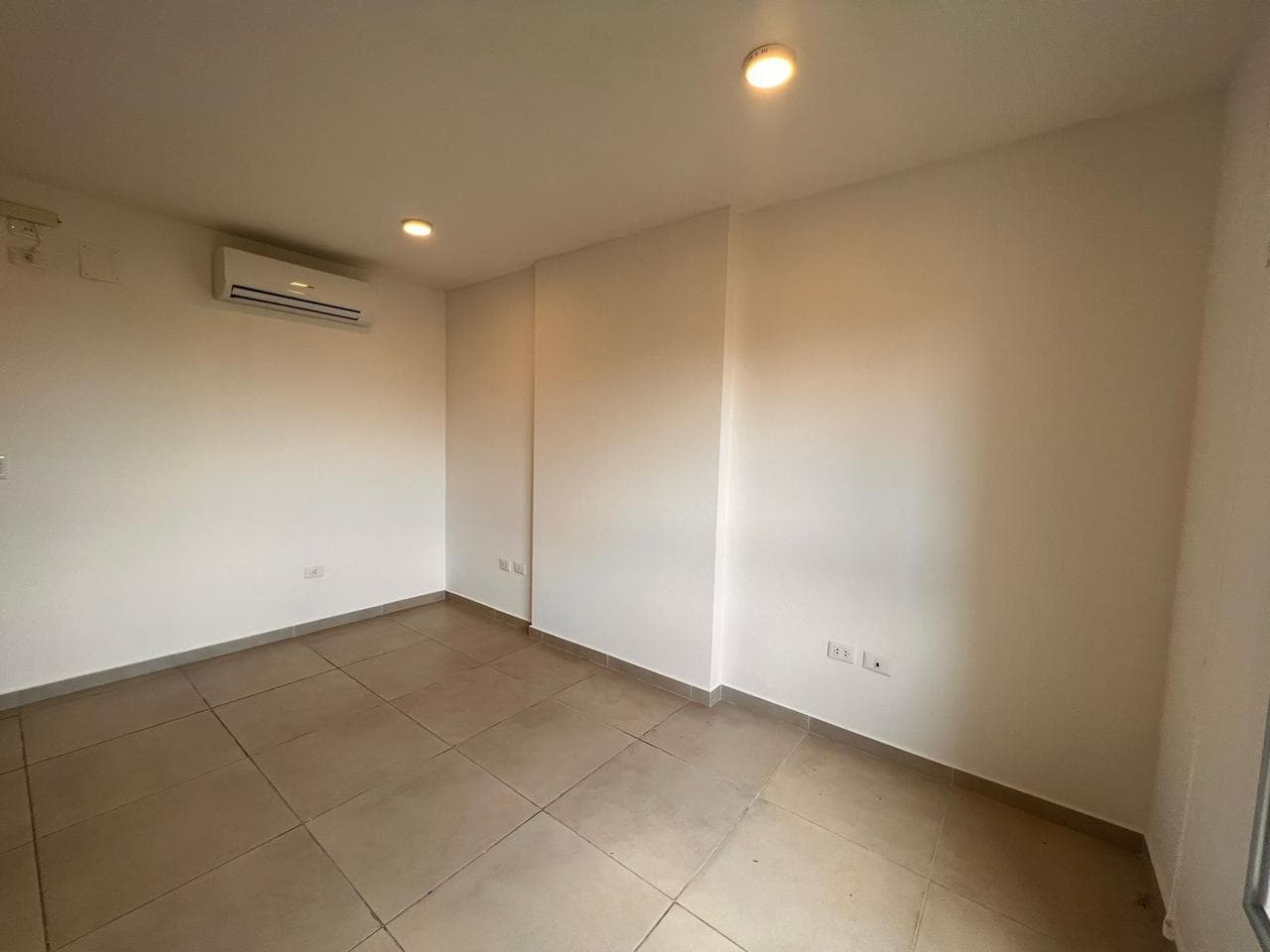 departamento de un dormitorio con cochera en oferta, foto 3