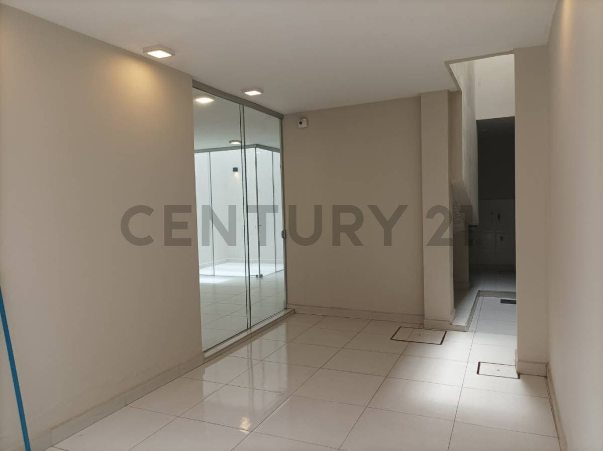 Dúplex a estrenar en esquina en venta en Barrio Jara, foto 3