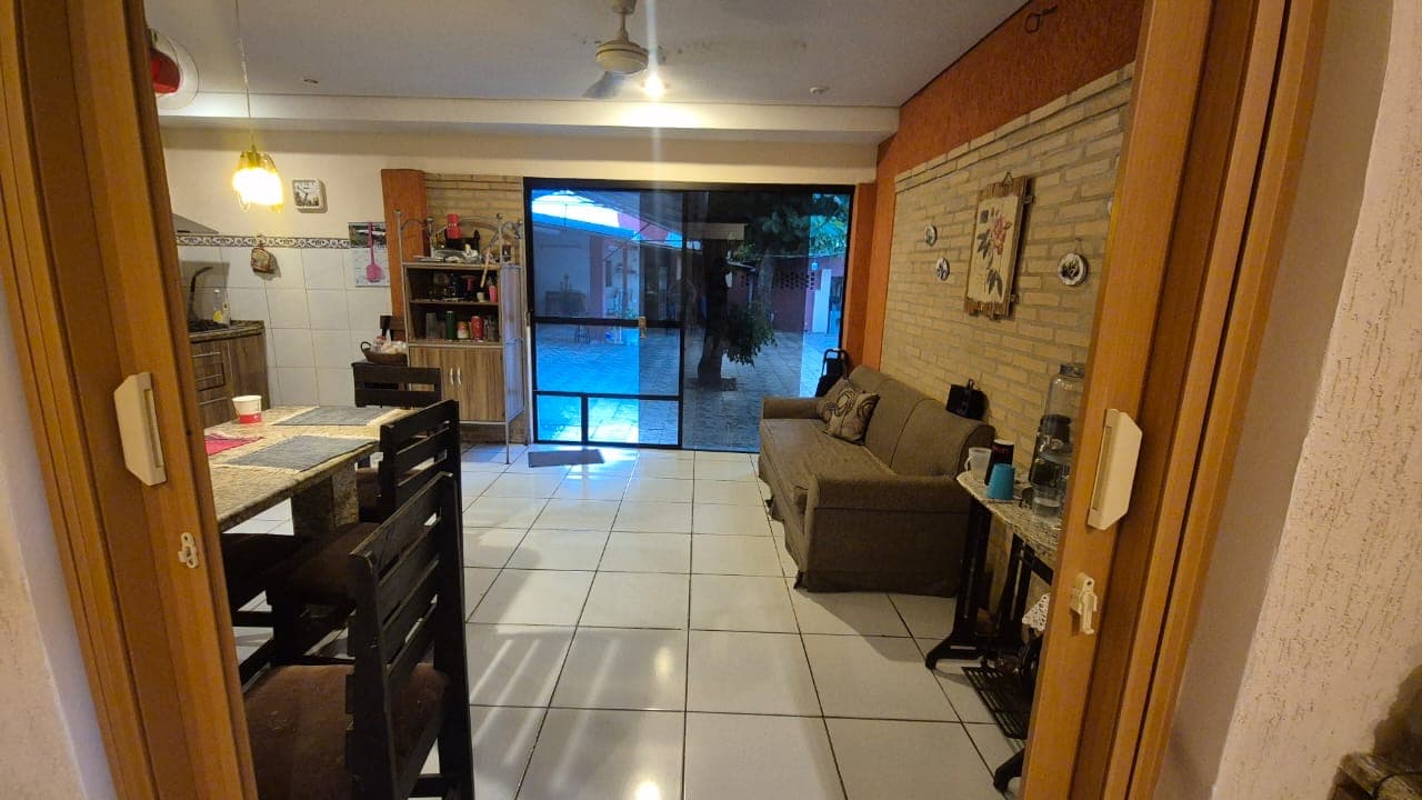 Hermosa propiedad en barrio Jara, foto 4