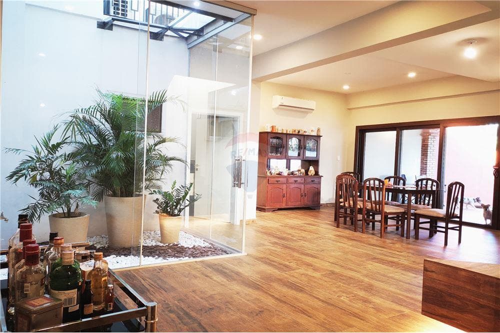 Elegante y amplia residencia pasos del cit, foto 4