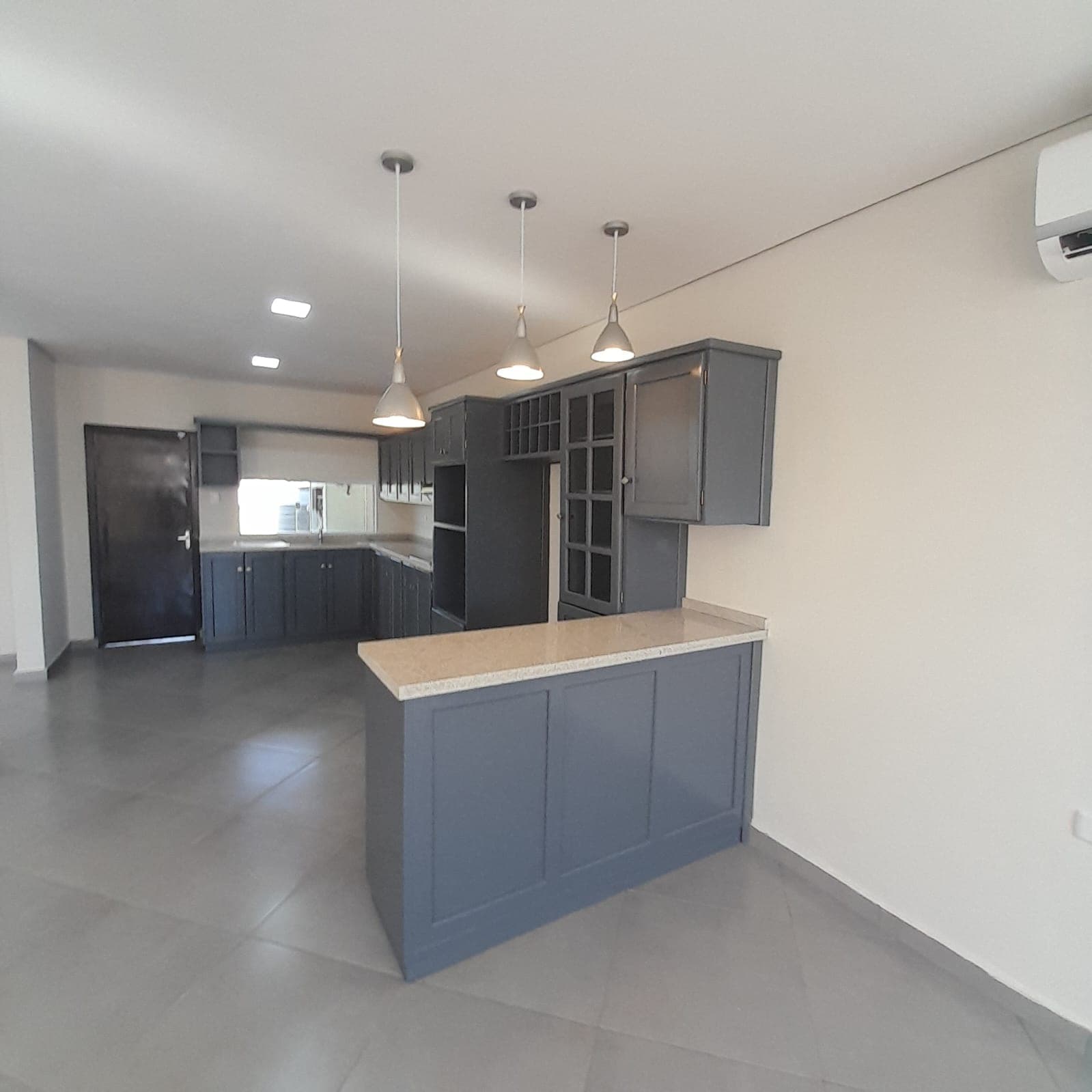 duplex en Luque, foto 2