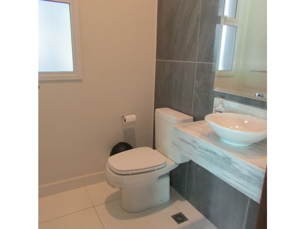 Casa de 4 dormitorios en suite en San Bernardino (temporal), foto 5