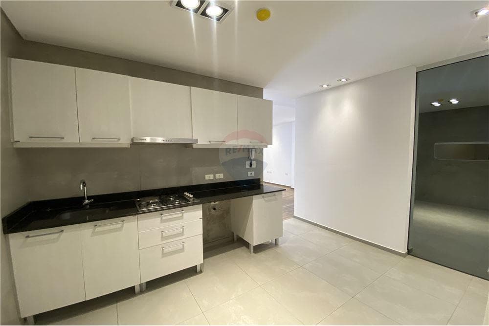 En venta amplio depto de 2 habitaciones + 2 cochera, foto 4