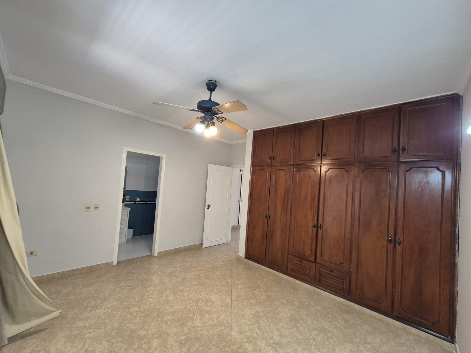 En alquiler | amplia casa en Villa Morra | sin muebles, foto 5