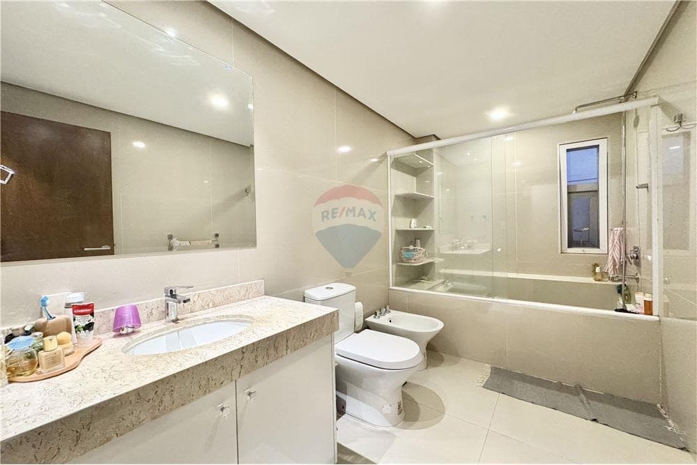 Lujosa vivienda + deposito en barrio republicano, foto 3