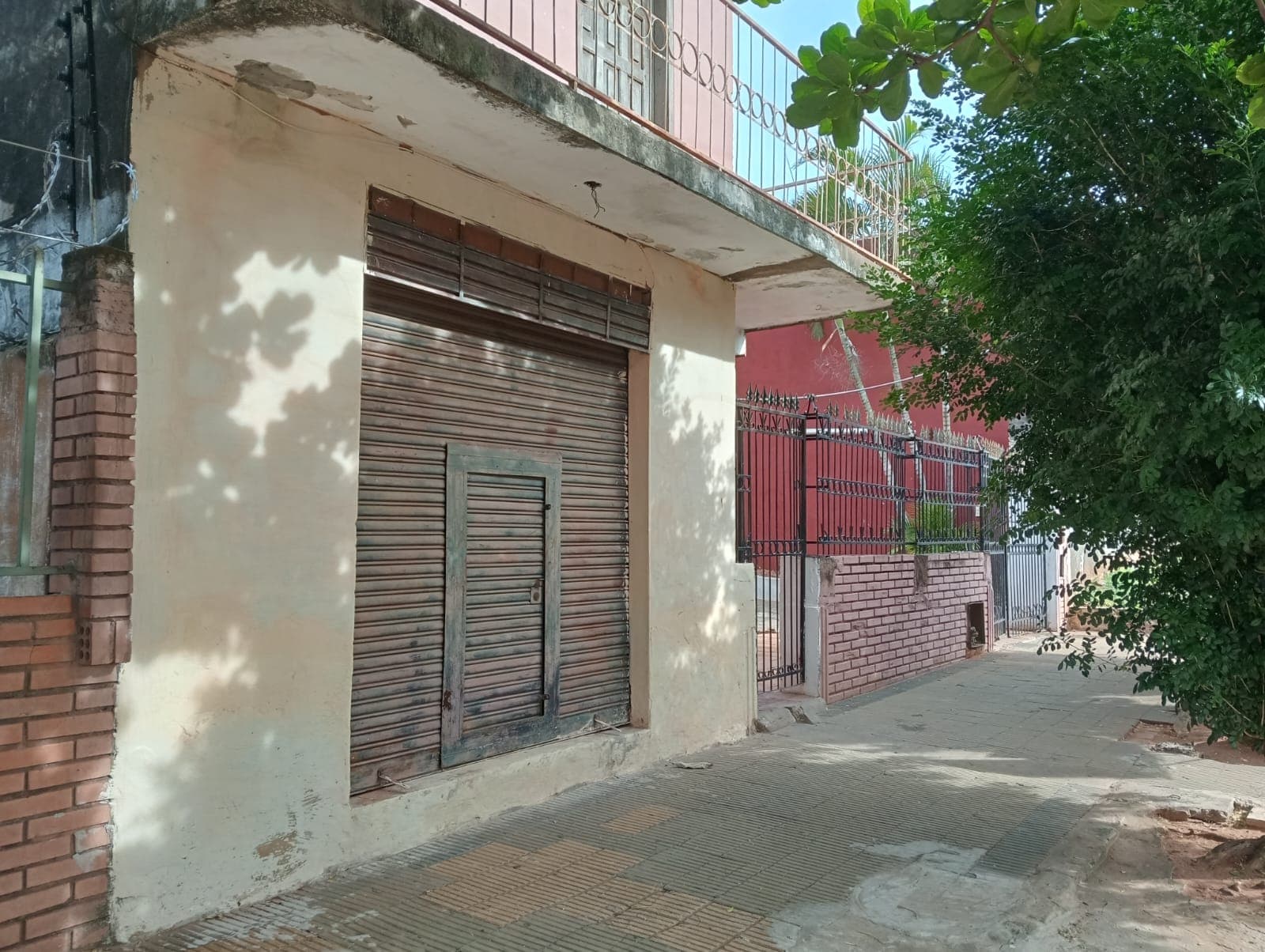 En venta casa en Fernando de la Mora, foto 2