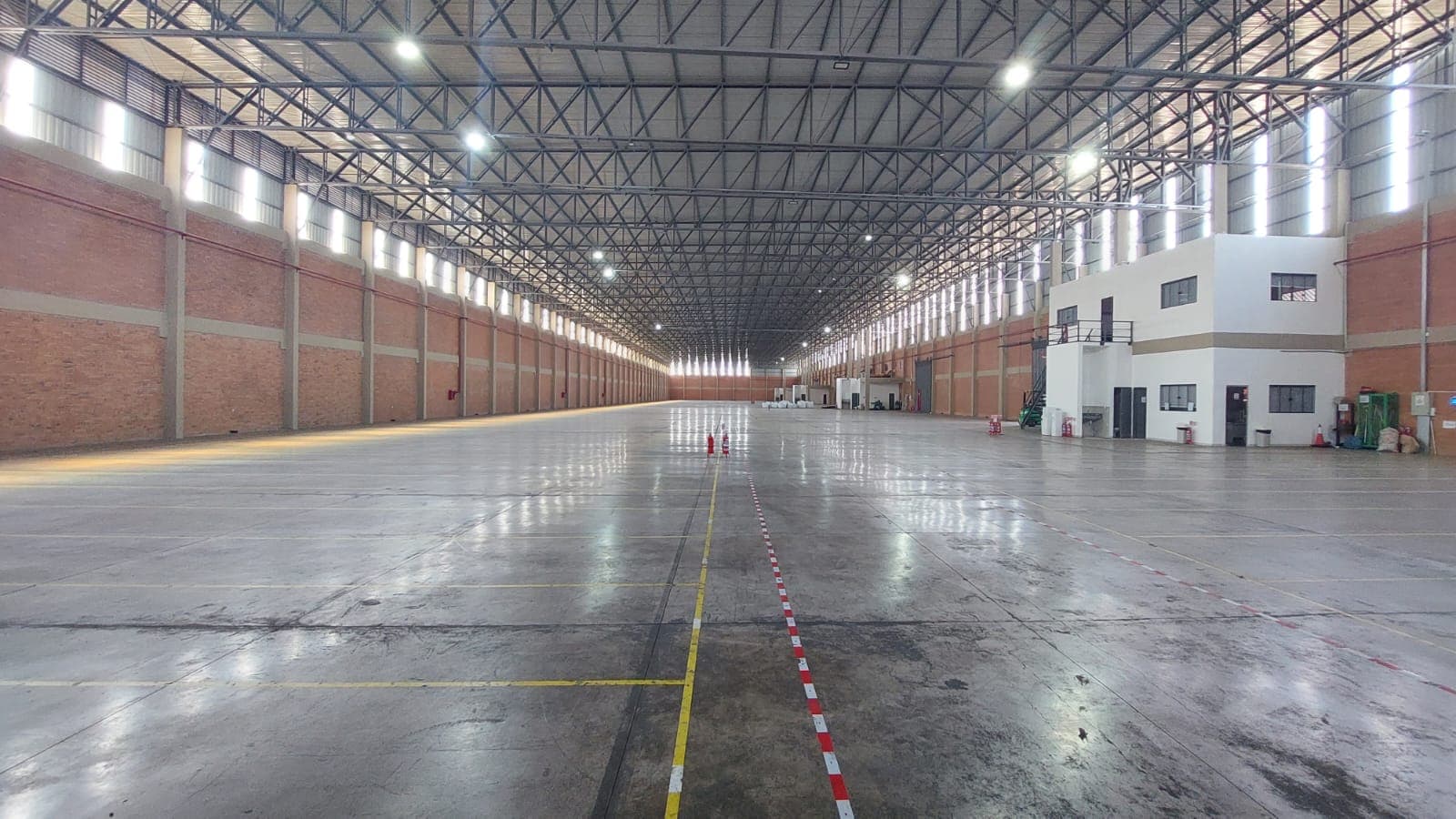 Deposito de 1.051 M2 En Mariano Roque Alonso‼️ C-1061 — foto 2