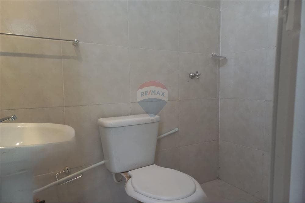 Oficina - Alquiler - Luque, Paraguay, Emprende aquí! — foto 2