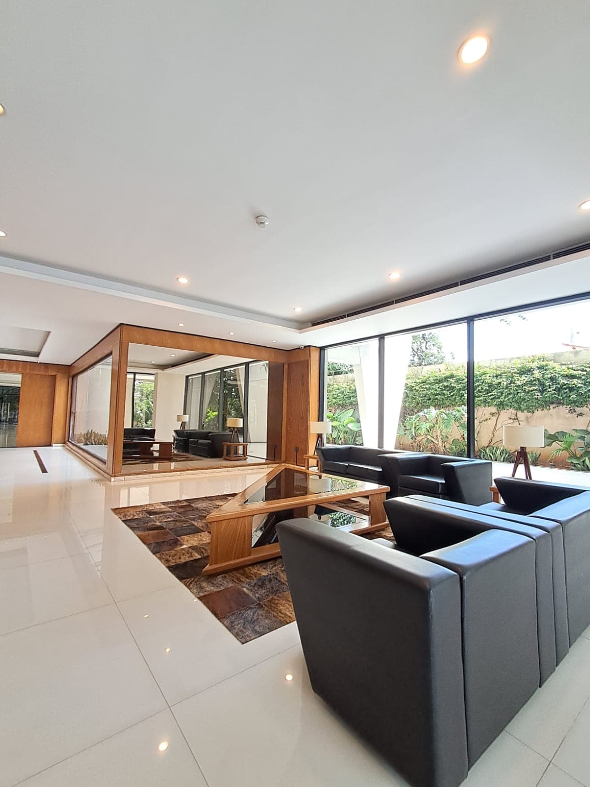 Penthouse de lujo en alquiler o venta sobre avenida Primer Presidente