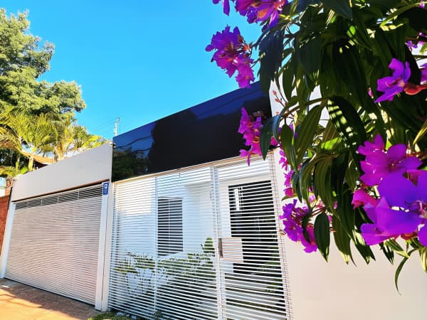 Alquilo propiedad amoblada p/ salón de belleza / spa barrio mburucuyá, Asunción