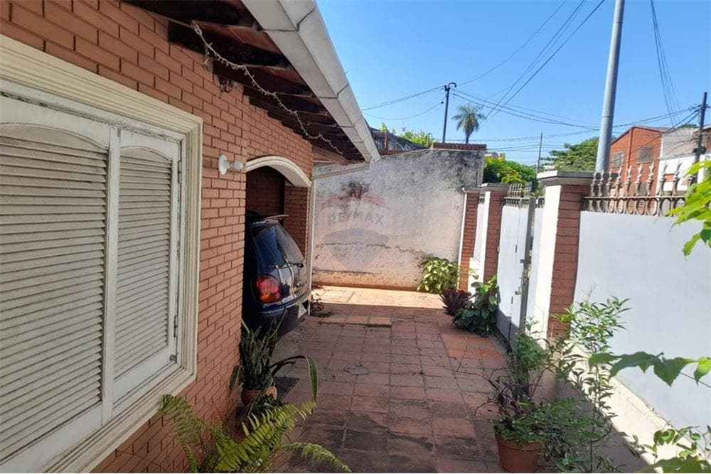 Casa en asuncion , barrio sajonia, foto 4