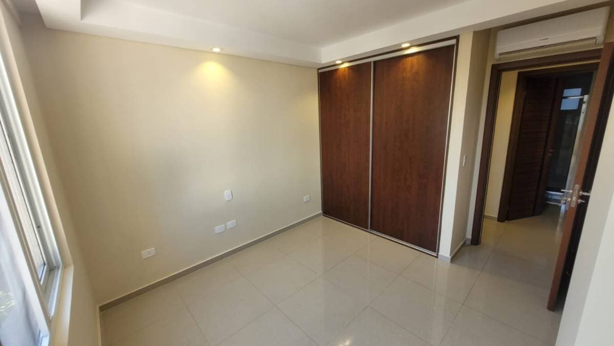 De dpto en el edificio spano, barrio Herrera, foto 5