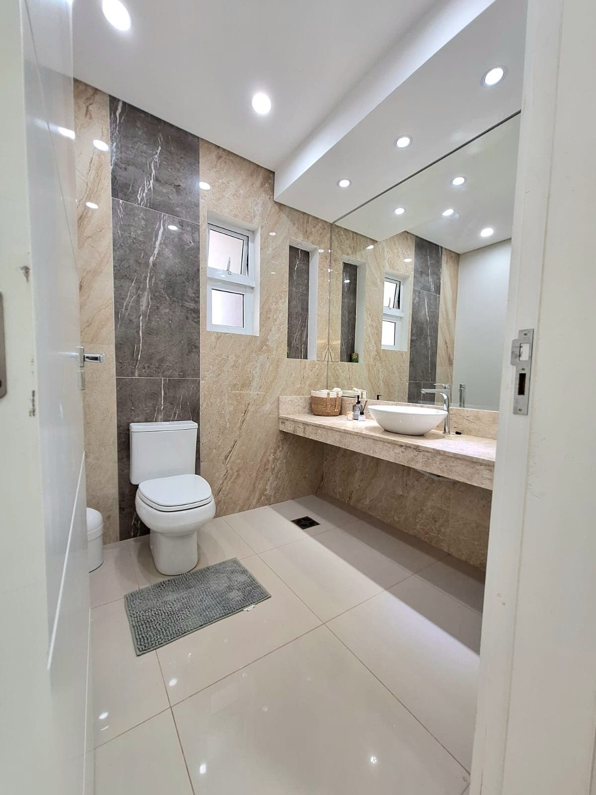 Hermosa casa con piscina en San Bernardino, foto 5