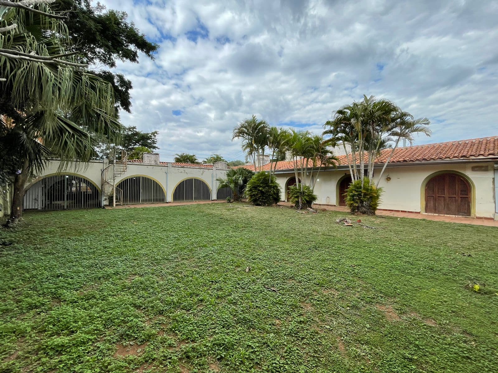 Propiedad sobre avda peron 40x30 m superficie:1200 m2, foto 3